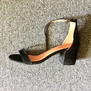 Black strappy sandals low heel Ollio heels women